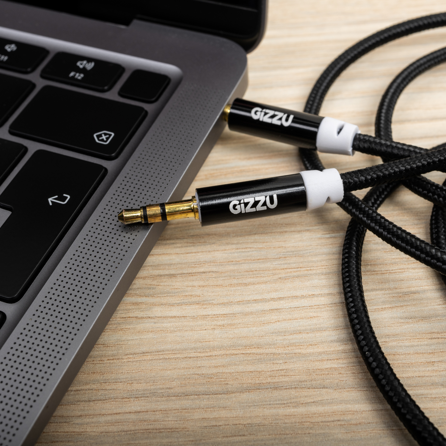 Gizzu 3.5mm AUX Cable 2m - Black - Image 2