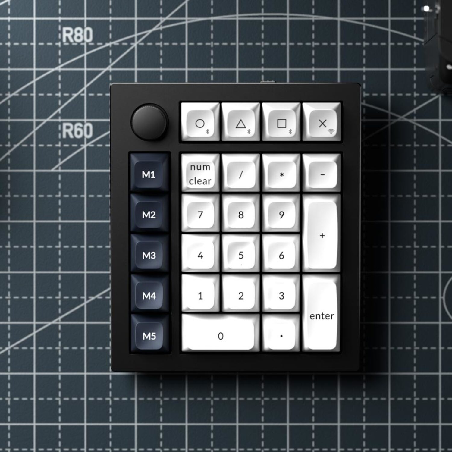 Keychron Q0 Max QMK Gateron Jupiter Red RGB Wireless Custom Number Pad Carbon Black - Image 3