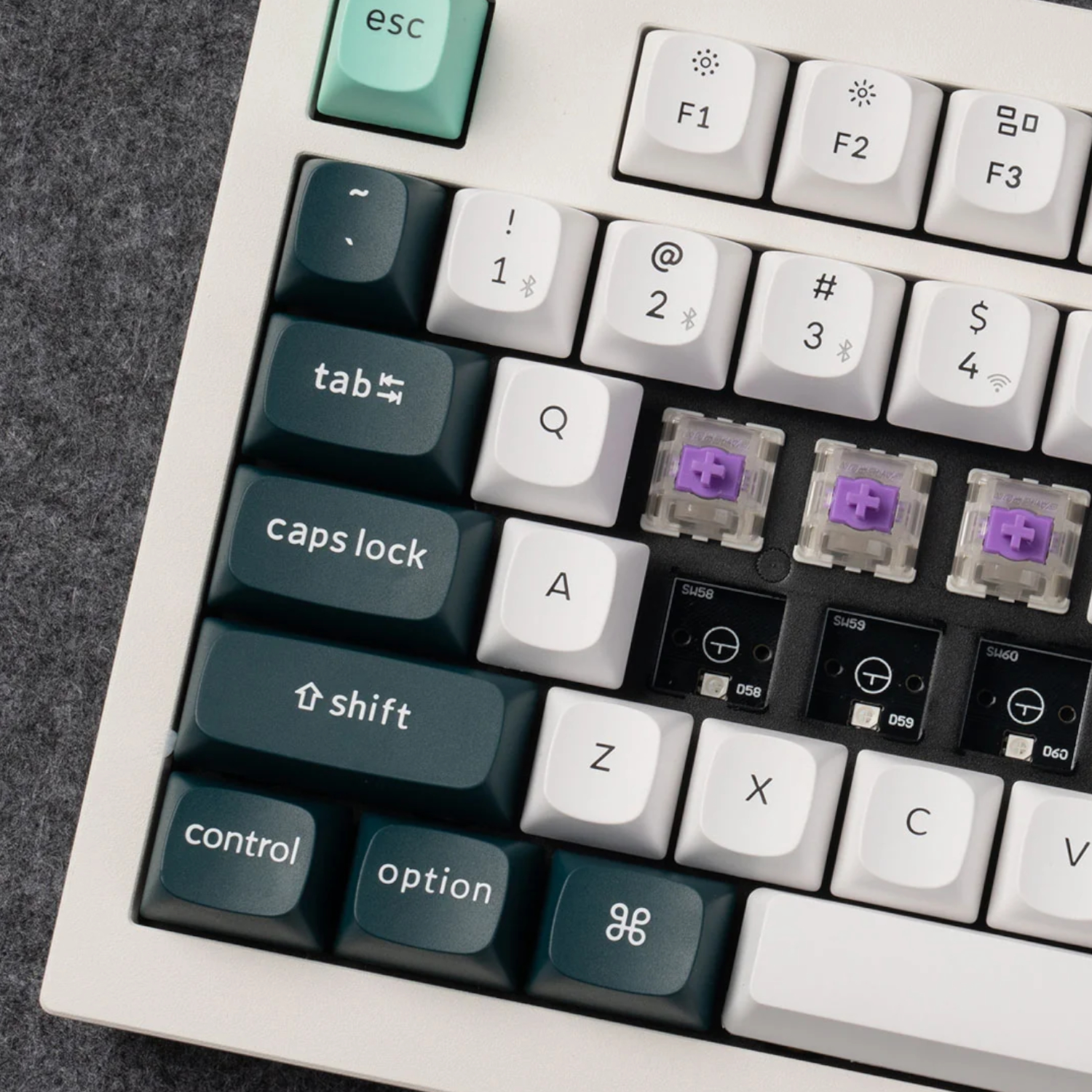 Keychron Q3 HE QMK 80% Wireless Custom Mechanical Keyboard (Nebula Switch) - Shell White - Image 3